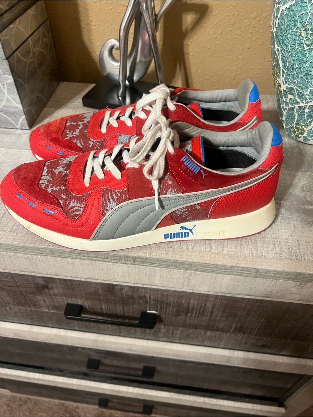 Puma sneakers sz 12